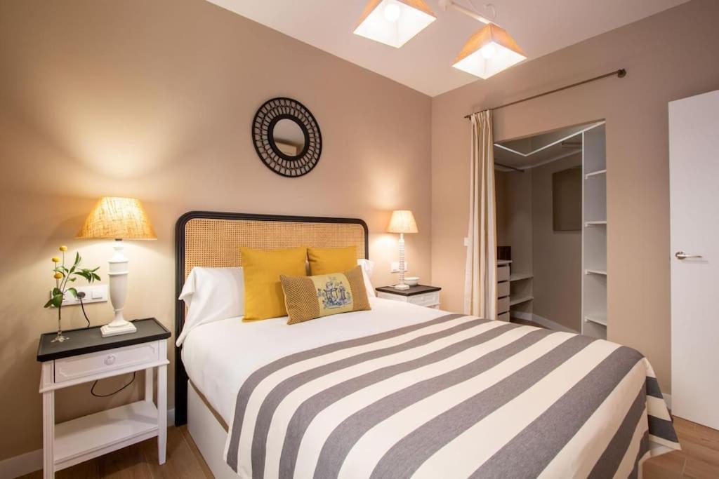 Plaza Nueva Deluxe Suite By Valcambre Σεβίλλη Εξωτερικό φωτογραφία