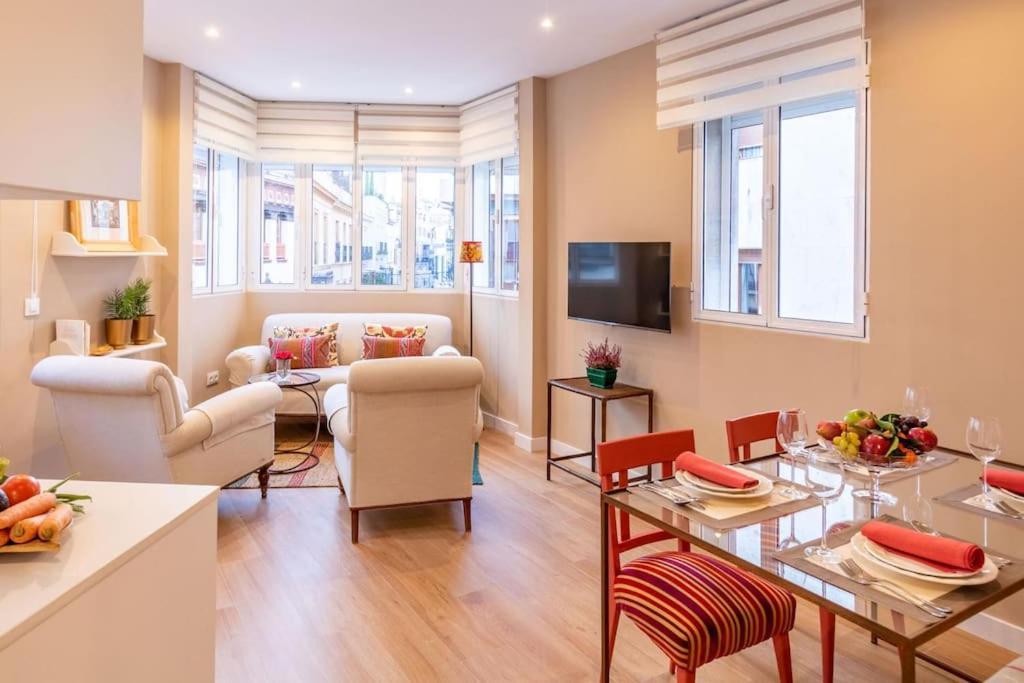 Plaza Nueva Deluxe Suite By Valcambre Σεβίλλη Εξωτερικό φωτογραφία