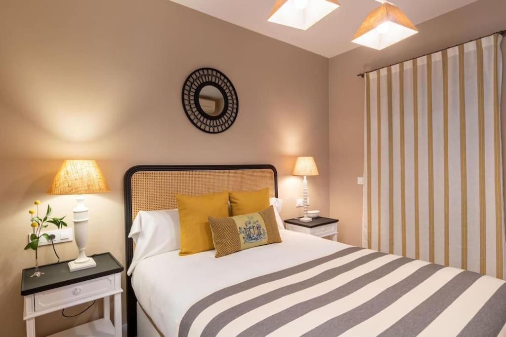 Plaza Nueva Deluxe Suite By Valcambre Σεβίλλη Εξωτερικό φωτογραφία