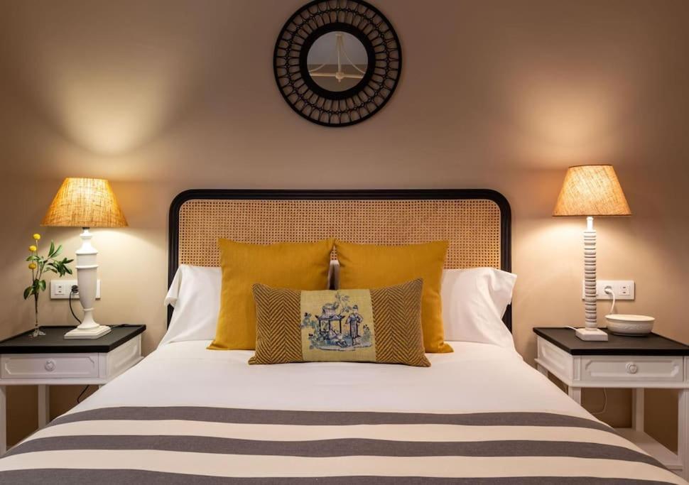 Plaza Nueva Deluxe Suite By Valcambre Σεβίλλη Εξωτερικό φωτογραφία